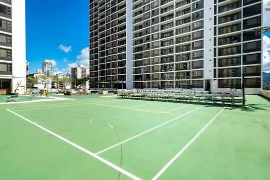 Steps To Waikiki Beach! Ocean View Condo + Free Parking Honolulu