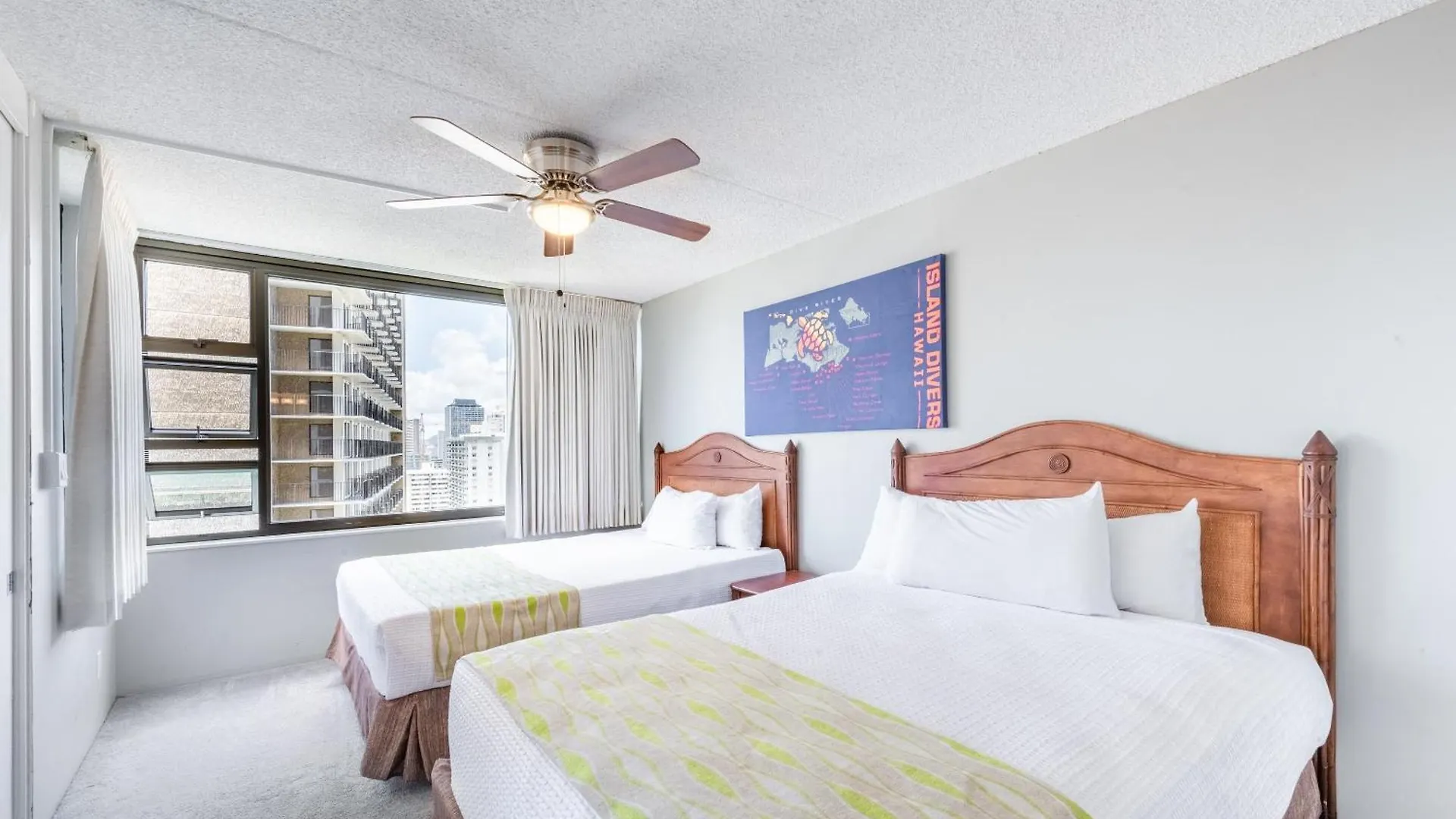 Steps To Waikiki Beach! Ocean View Condo + Free Parking Honolulu United States