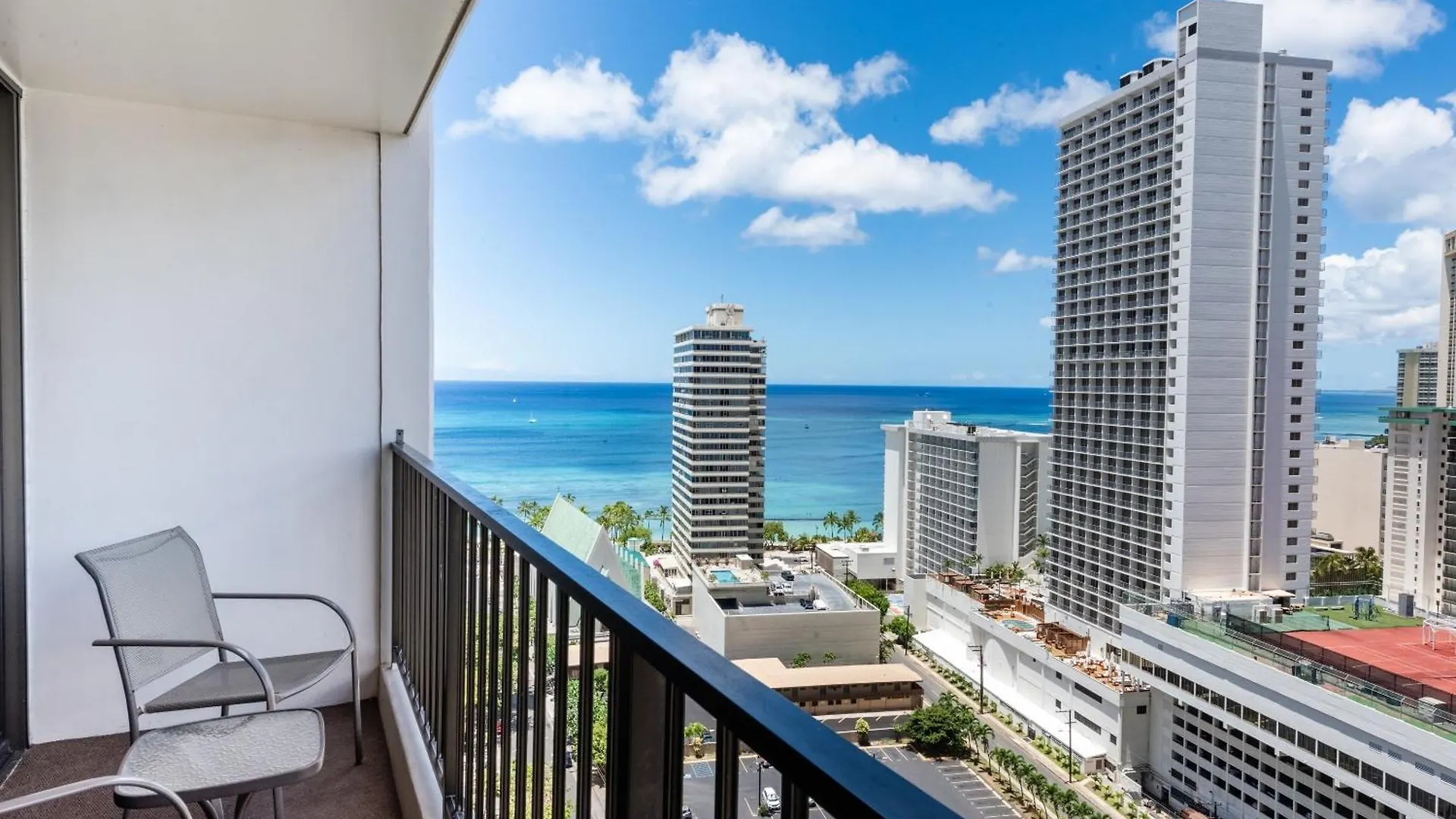 Steps To Waikiki Beach! Ocean View Condo + Free Parking Honolulu Apartment